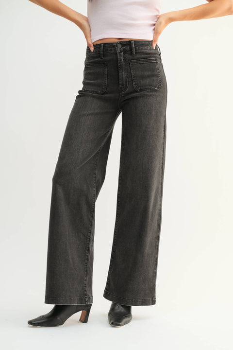 The Mia Mini Pocket Jean